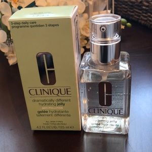 Clinique dramatically different hydrating jelly.